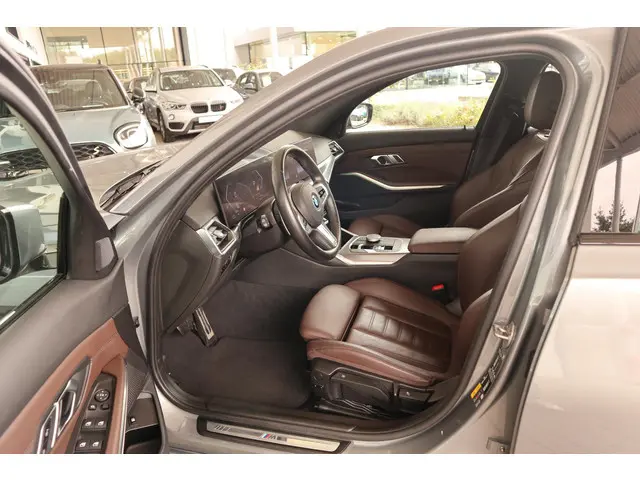 BMW 3 Serie Sedan 330e 2023 Hybride Benzine 11