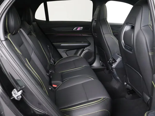 Lynk & Co 01 1.5 More 2025 Hybride Benzine 36