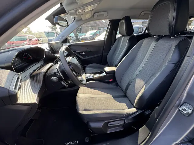 Peugeot 2008 1.2 PureTech Allure Pack 2022 Benzine 14