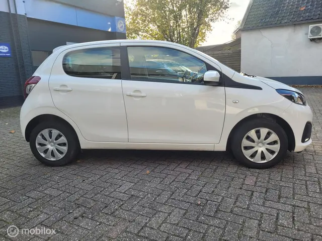 Peugeot 108 3