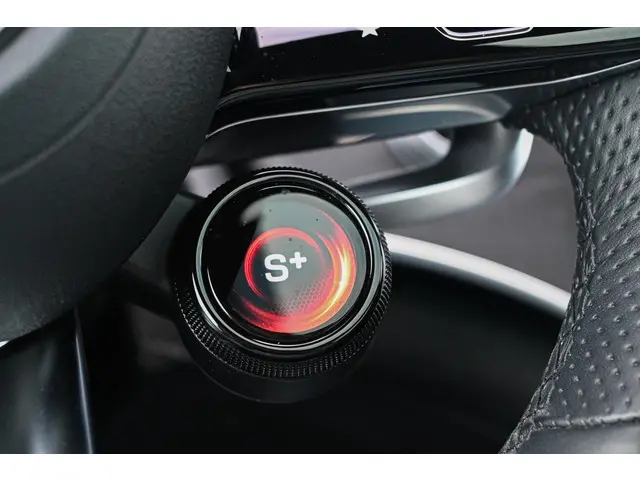 Mercedes-Benz EQE AMG 43 4MATIC 2022 Elektrisch 29