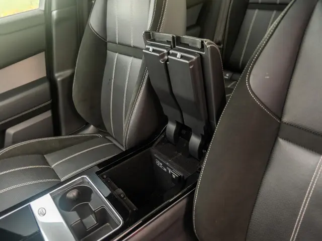 Land Rover Range Rover Velar 3.0 V6 AWD SE 2019 Diesel 60