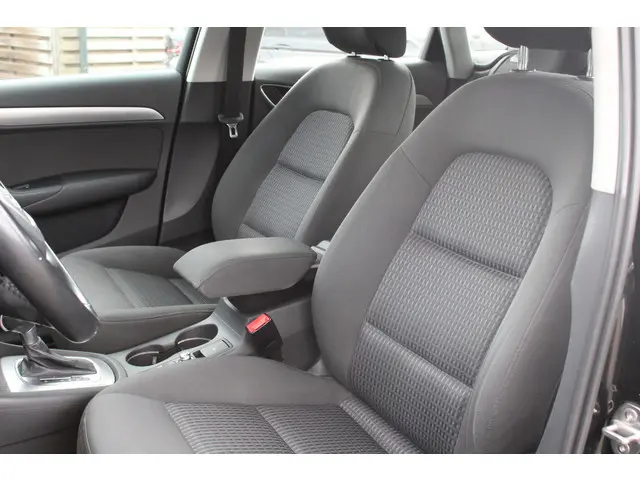 Audi Q3 1.4 TFSI 150pk sport S-Line 2015 Benzine 15