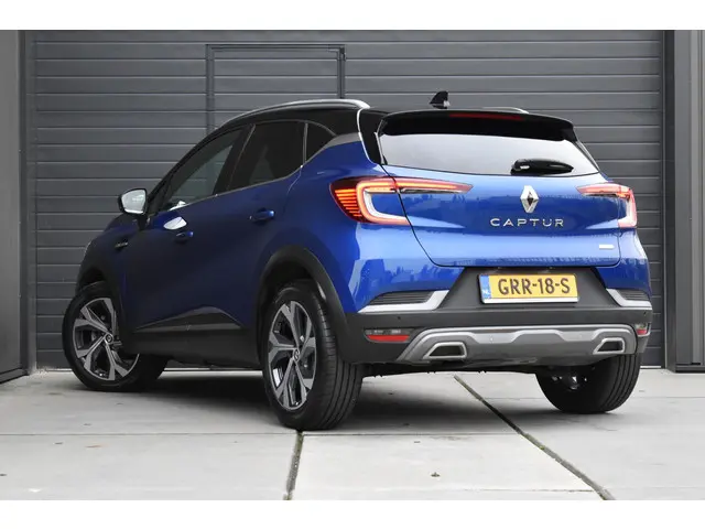 Renault Captur Mild Hybrid 160 PK R.S. Line 2022 Benzine 9