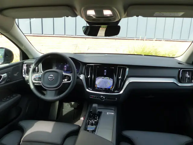 Volvo V60 B4 Plus Dark 2024 Benzine 8