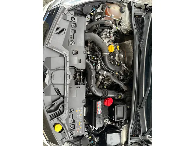 Renault Clio Estate 0.9 TCe Bose 2020 Benzine 17