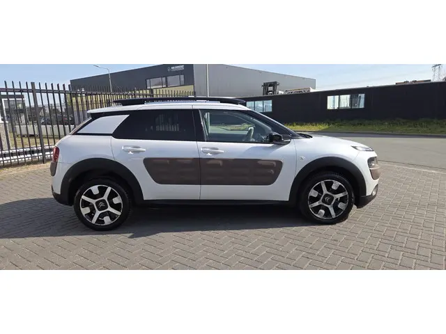 Citroën C4 Cactus 1.2 PureTech W 2014 Benzine 7