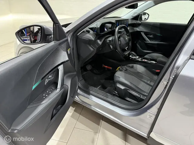 Peugeot e-2008 EV GT 50 kWh 2021 Elektrisch 13