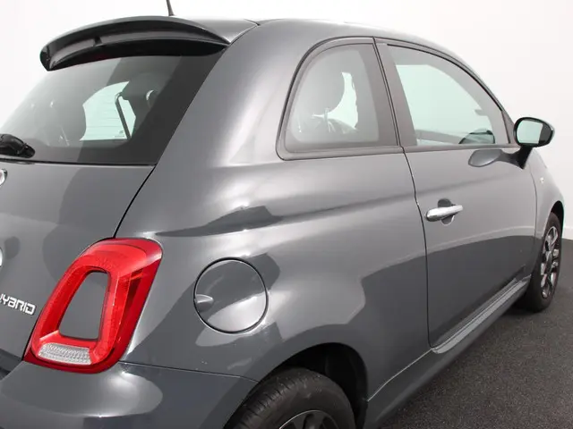 Fiat 500 1.0 Hybrid Connect 2022 Benzine 26