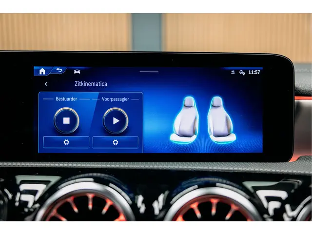 Mercedes-Benz A-Klasse AMG 45 S 4MATIC+ 2023 Benzine 33