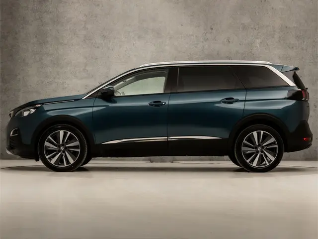 Peugeot 5008 2