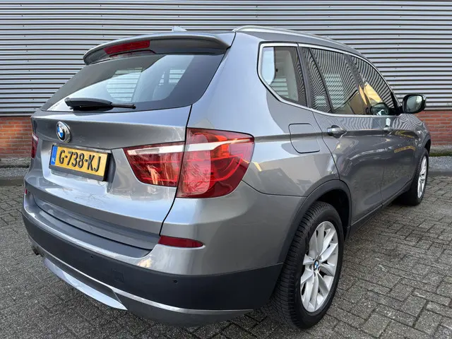 BMW X3 xDrive20i High Executive 2012 Benzine 3