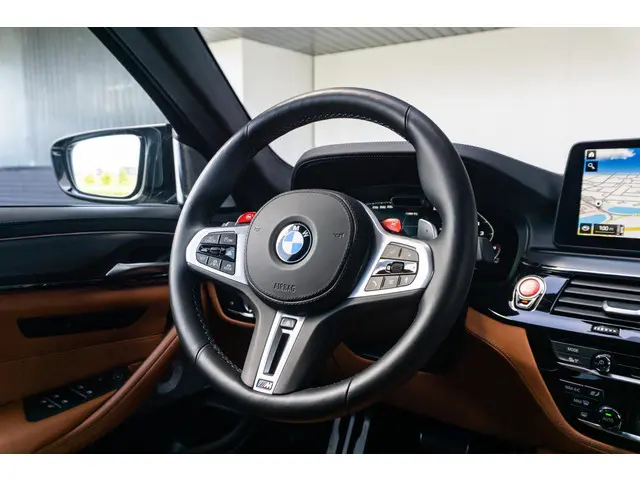 BMW M5 5 Serie Competition 2020 Benzine 35