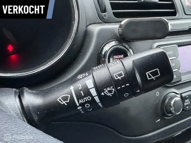 Kia Rio 1.2 CVVT Design Edition 2013 Benzine 31