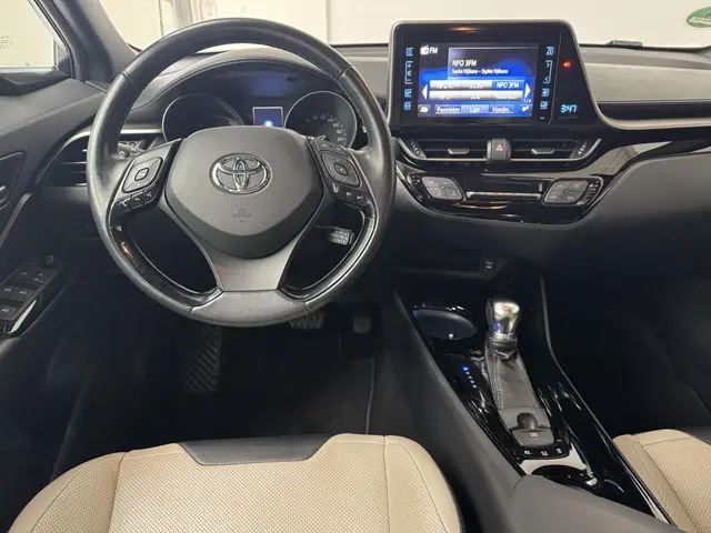 Toyota C-HR 1.8 Hybrid Bi-Tone 2018 Hybride Benzine 10