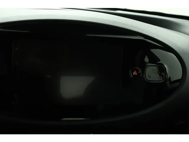 Toyota Aygo X Hybrid 115 play 2026 Hybride Benzine 8