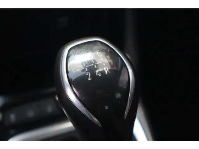 Opel Crossland X 1.2 Turbo Innovation 2017 Benzine 33