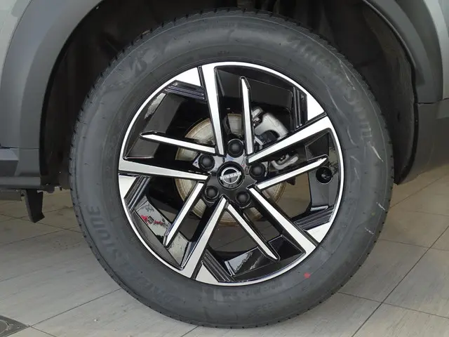 Nissan Juke 1.0 DIG-T N-Connecta 2025 Benzine 31