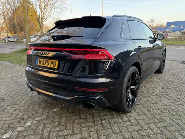 Audi RSQ8 Quattro 2021 Benzine 11