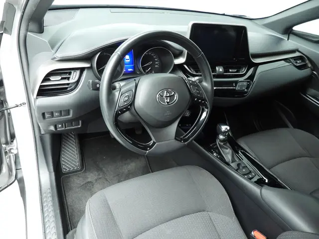 Toyota C-HR 1.8 Hybrid Dynamic 2019 Hybride Benzine 6