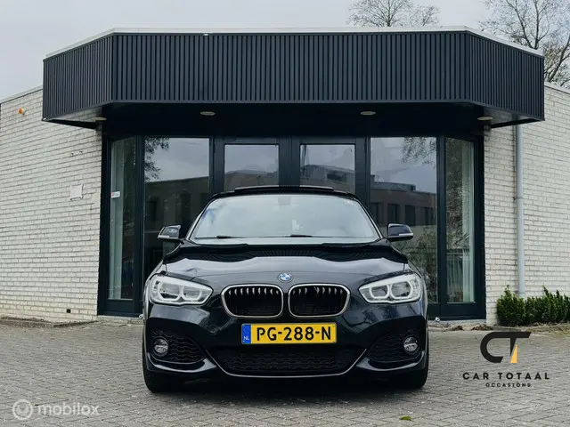 BMW 1 Serie 118i M Sport|PANO|CARPLAY|TREKHAAK| 2017 Benzine 3