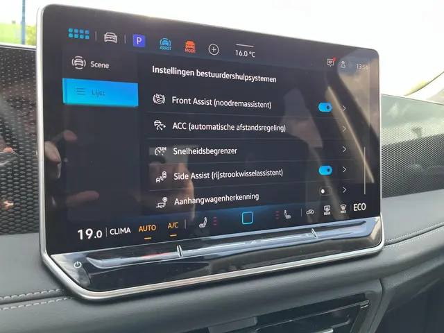 Volkswagen Tiguan 1.5 eHybrid Life Edition 2025 Benzine 19