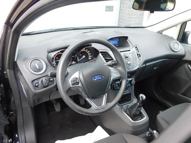 Ford Fiesta 1.0 Style 5 DRS ORG 26dkm nap 2014 Benzine 6