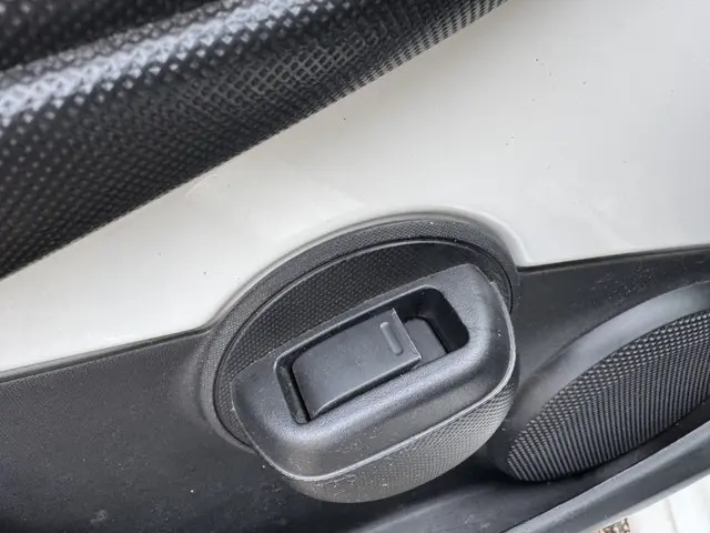 Peugeot 107 107 Active 2013 Benzine 13