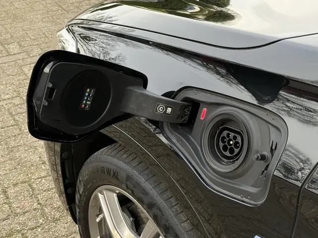 BMW X1 xDrive25e M SPORT 2021 Hybride Benzine 15