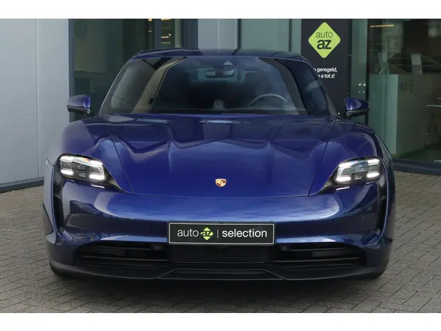 Porsche Taycan 79 kWh 2022 Elektrisch 8
