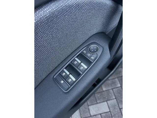 Renault Captur 1.3 mild hybrid 160 Techno 2025 Benzine 12