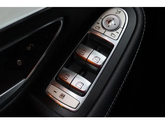 Mercedes-Benz GLC 250 d 4MATIC Prestige AMG 2016 Diesel 36