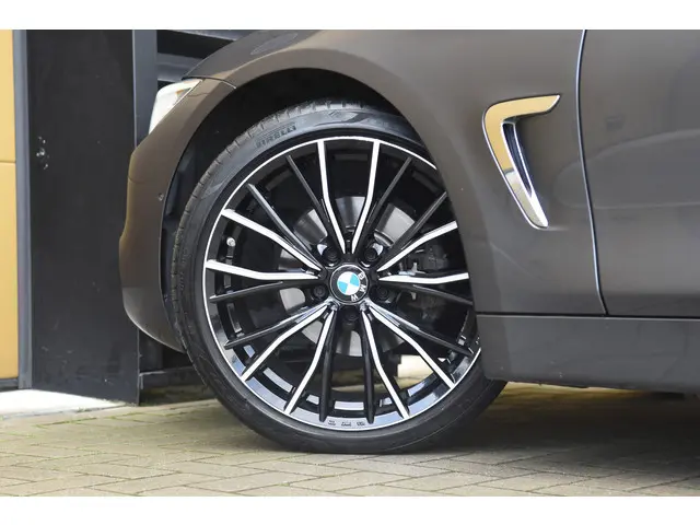 BMW 4 Serie Coupé 420i High Executive 2014 Benzine 38