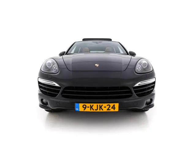 Porsche Cayenne 4.2 D S 2013 Diesel 2