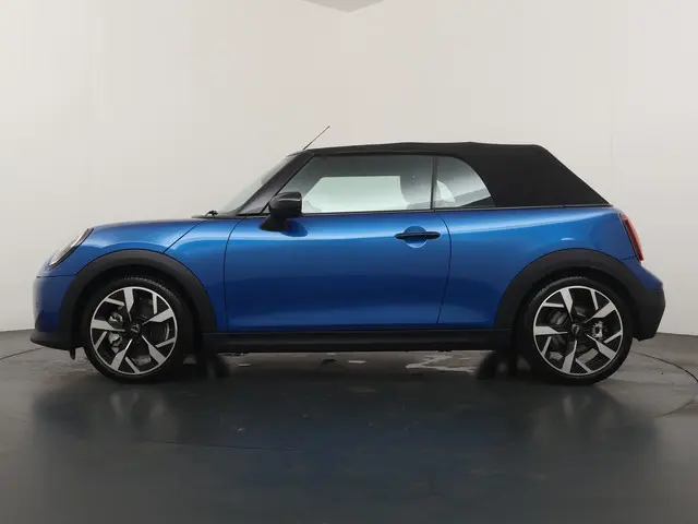 MINI Cooper Cabrio 3-Deurs C 2026 Benzine 12
