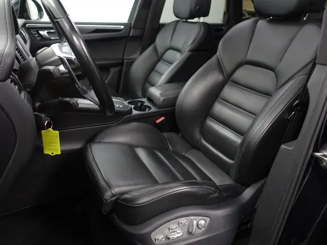 Porsche Macan 3.6 Turbo- 2014 Benzine 25