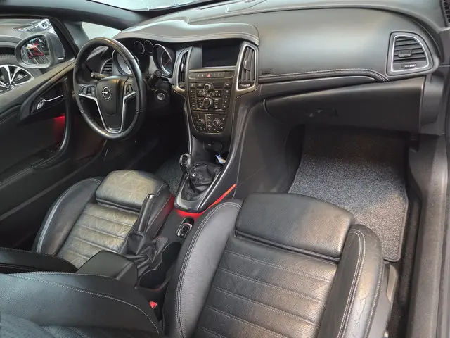 Opel Cascada 1.6 Turbo Cosmo 2015 Benzine 21