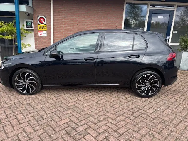 Volkswagen Golf 2