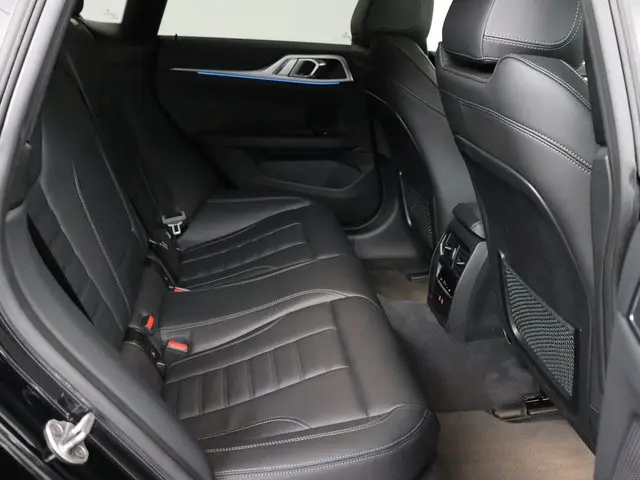 BMW i4 High Executive M-Sport 2023 Elektrisch 38