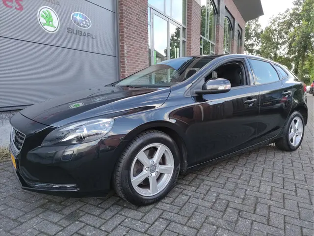 Volvo V40 1.6 T2 Kinetic 2015 Benzine 3