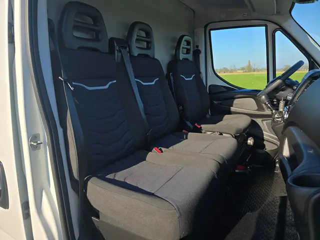 Iveco Daily 35S14V 2.3 352L H2 2021 Diesel 11
