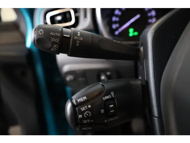 Citroën C3 PT 83 Shine 2021 Benzine 33