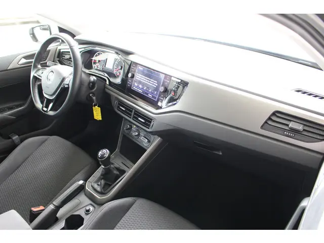 Volkswagen Polo 1.0 TSI Comfortline 2021 Benzine 6
