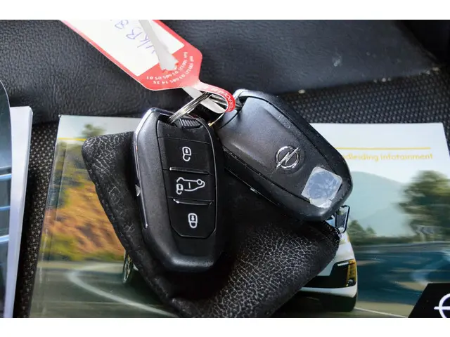 Opel Vivaro-e L2H1 Innovation 75 kWh 2021 Elektrisch 30