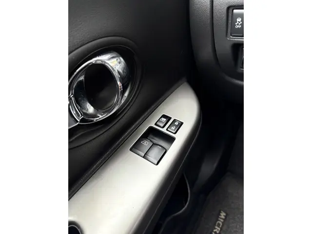 Nissan Micra 1.2 Connect Edition 2014 Benzine 15