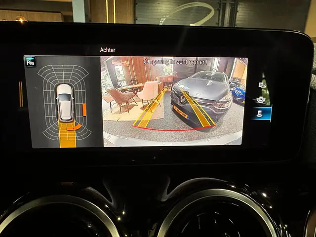 Mercedes-Benz B-Klasse 180 Business Line 2022 Benzine 18