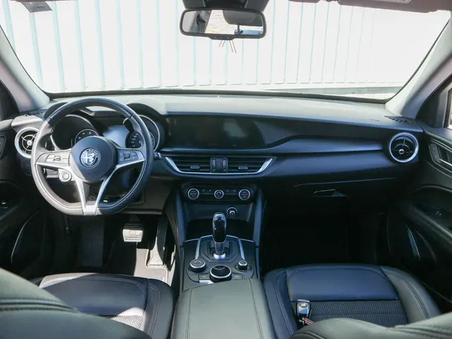 Alfa Romeo Stelvio 2.0 T AWD 2018 Benzine 13