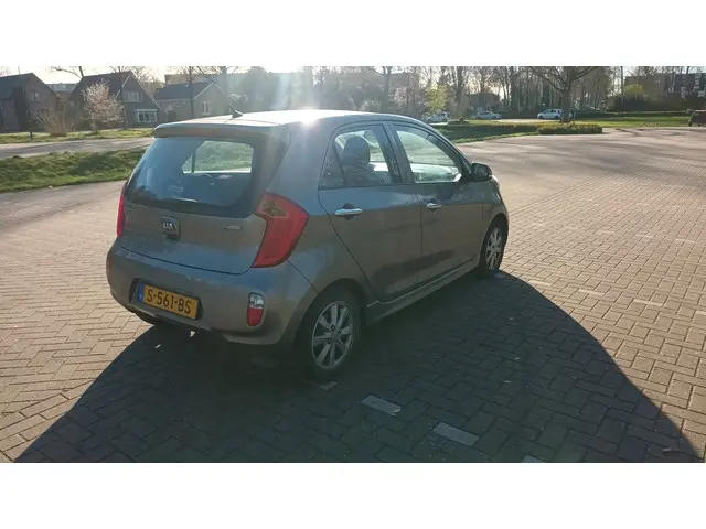 Kia Picanto 1.2 Clima / Stoel+stuurvw 2015 Benzine 6