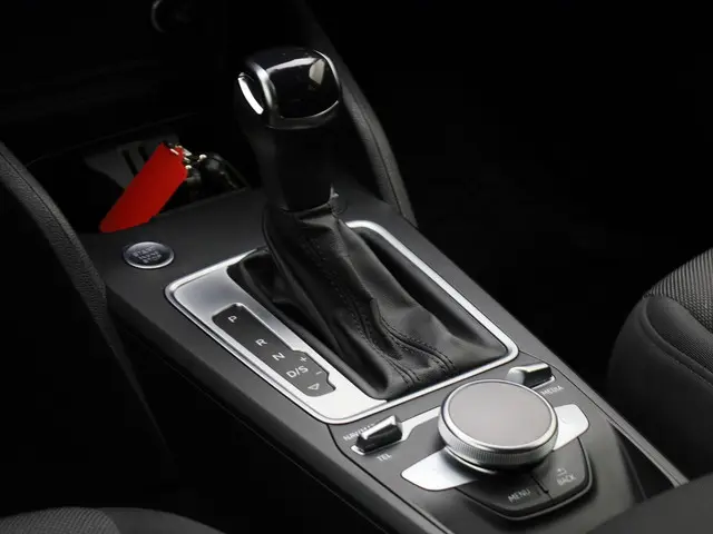 Audi Q2 35 TFSI/150PK S Line 2023 Benzine 37