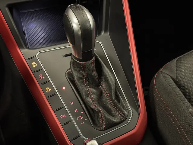 Volkswagen Polo 2.0 TSI GTI 2019 Benzine 21